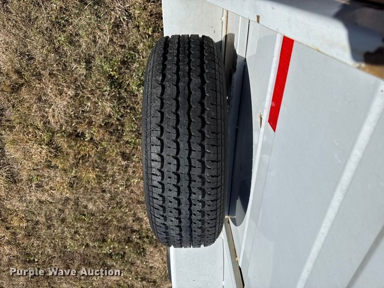 image for item EP0888 2008 Titan livestock trailer