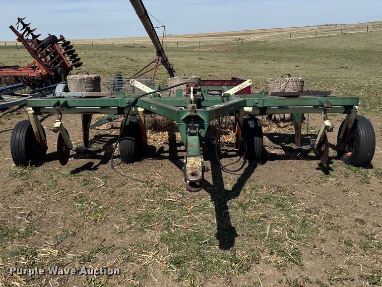image for item EQ4769 Flex King field cultivator