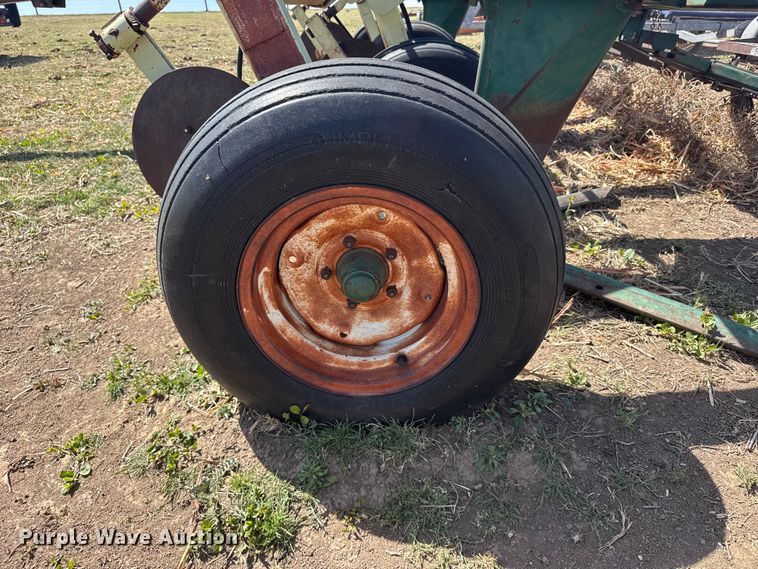image for item EQ4769 Flex King field cultivator