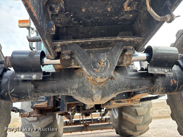 image for item ER7524 Mahindra 3650P HST tractor