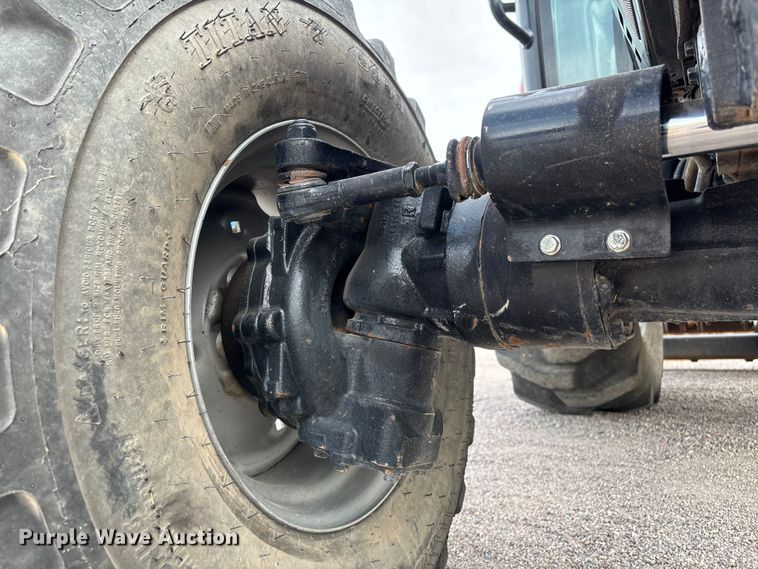 image for item ER7524 Mahindra 3650P HST tractor