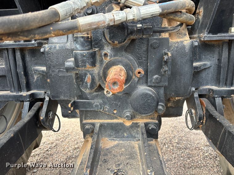 image for item ER7524 Mahindra 3650P HST tractor