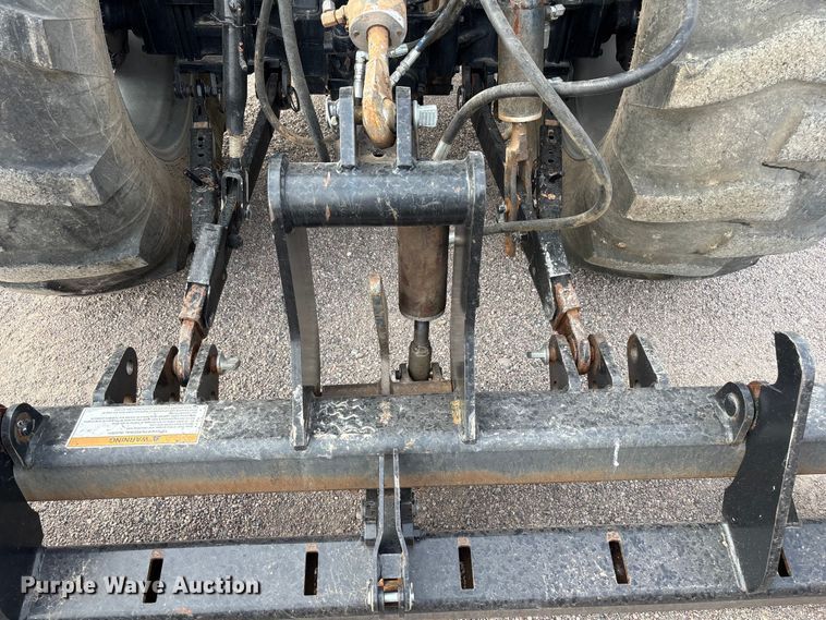 image for item ER7524 Mahindra 3650P HST tractor