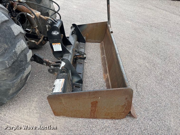 image for item ER7524 Mahindra 3650P HST tractor