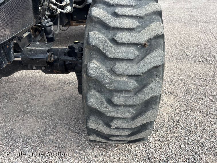 image for item ER7524 Mahindra 3650P HST tractor