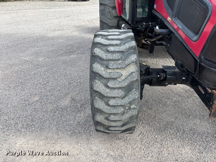 image for item ER7524 Mahindra 3650P HST tractor