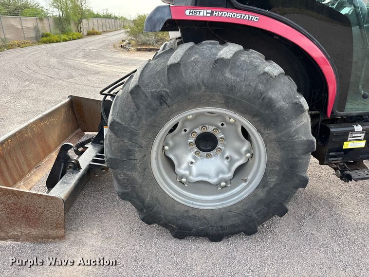 image for item ER7524 Mahindra 3650P HST tractor