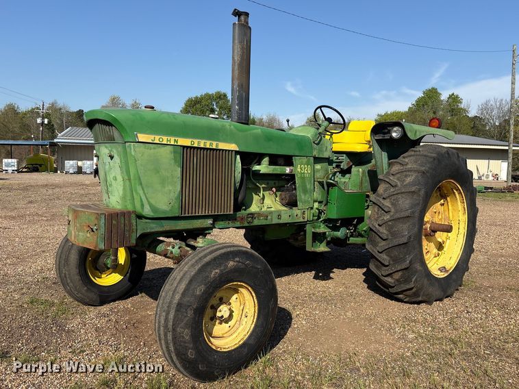 image for item ES8715 John Deere 4320 tractor