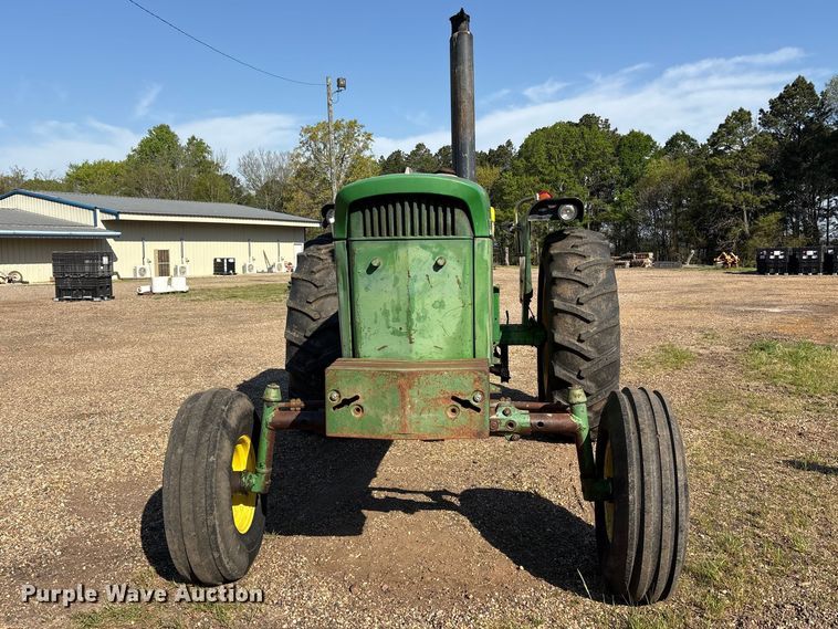 image for item ES8715 John Deere 4320 tractor