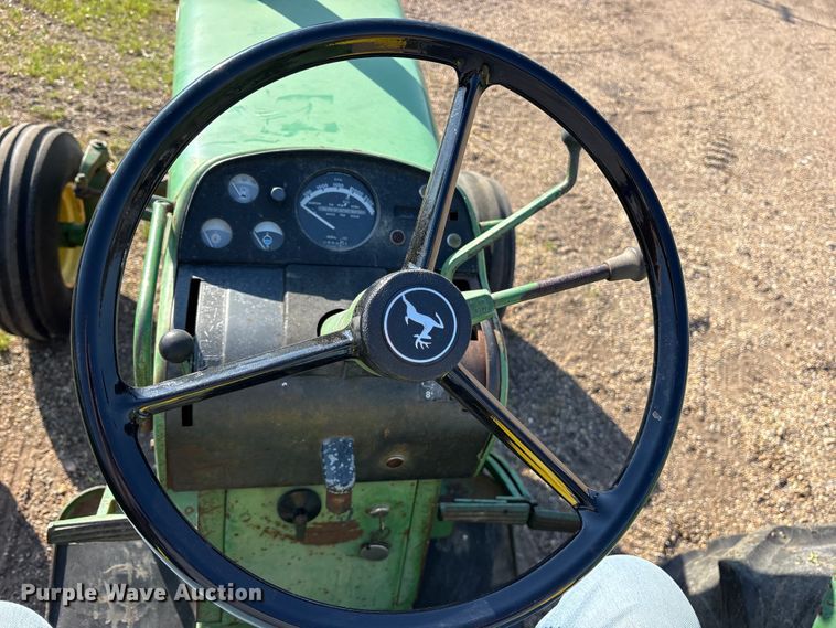 image for item ES8715 John Deere 4320 tractor