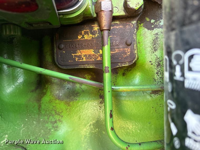 image for item ES8715 John Deere 4320 tractor