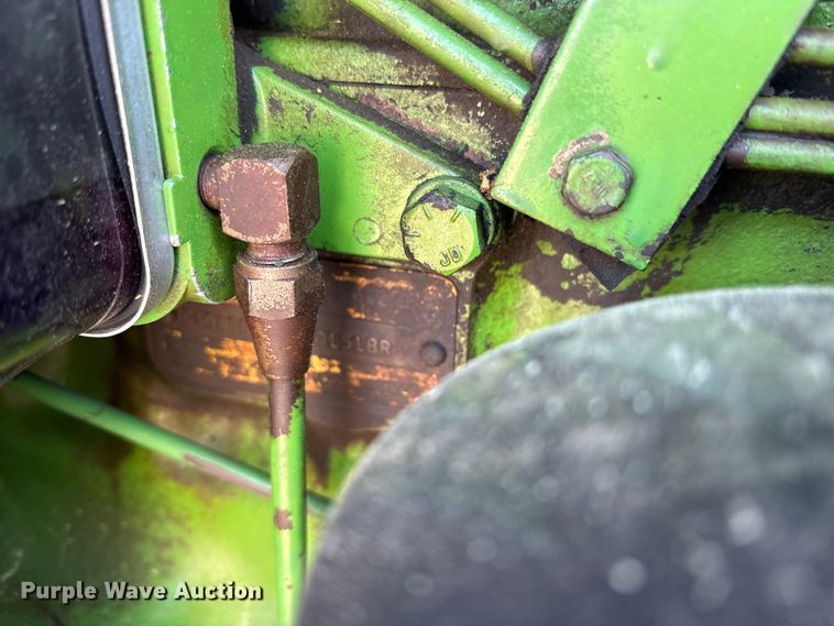 image for item ES8715 John Deere 4320 tractor