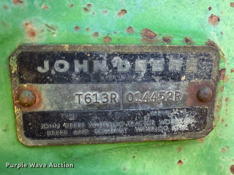 image for item ES8715 John Deere 4320 tractor