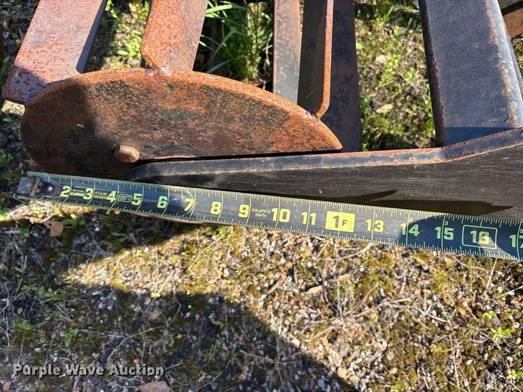 image for item ES8716 Bigham HC40FX field cultivator