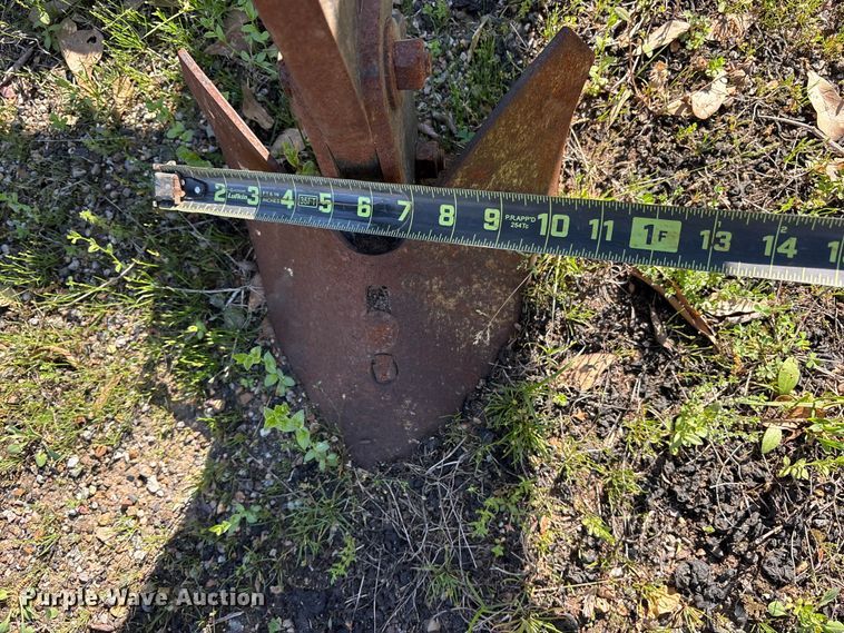 image for item ES8716 Bigham HC40FX field cultivator