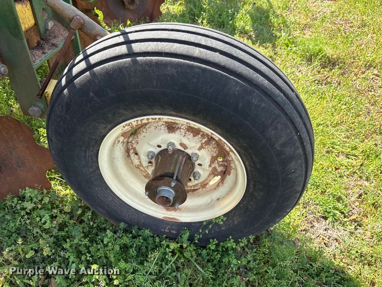 image for item ES8719 Roll-A-Cone disc bedder