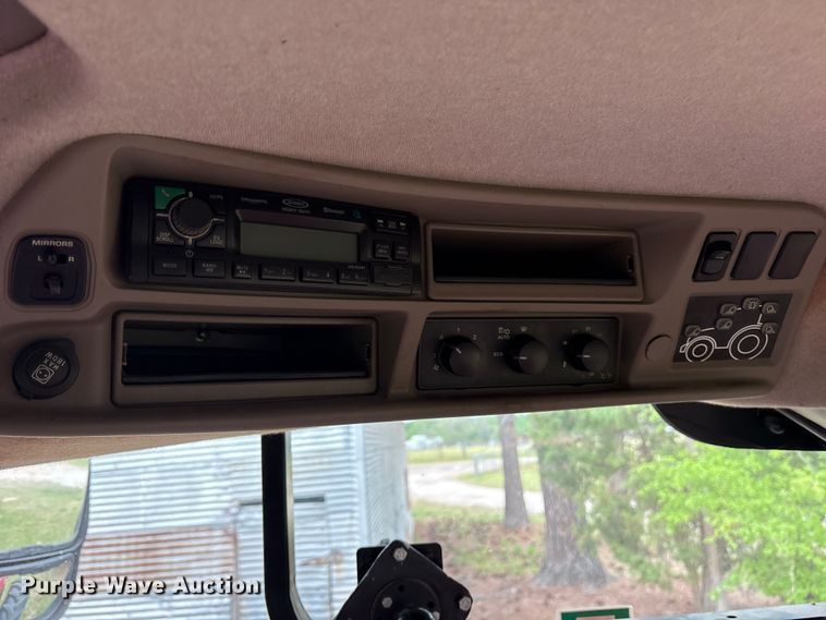 image for item ES8734 2015 Case Puma 185 MFWD tractor