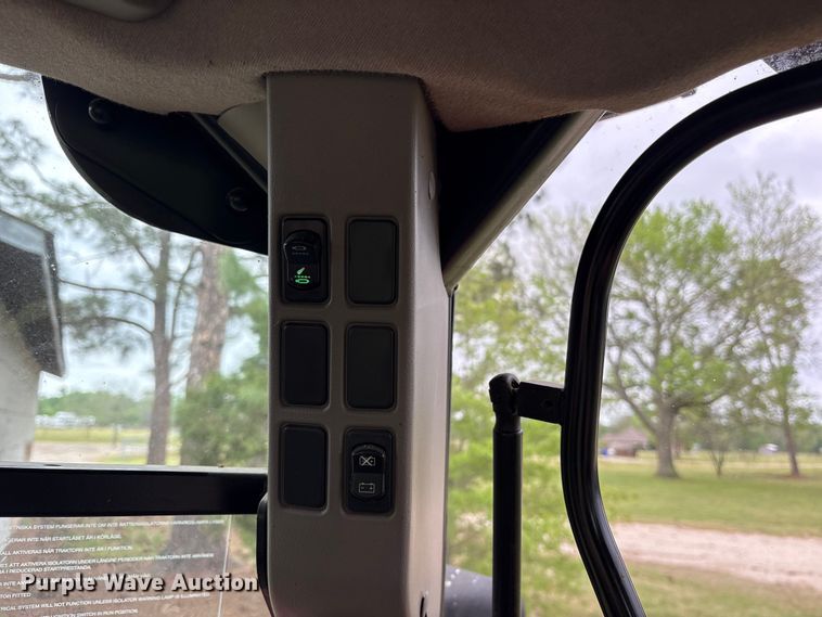 image for item ES8734 2015 Case Puma 185 MFWD tractor