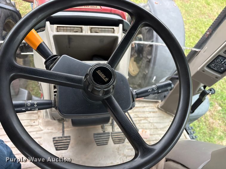 image for item ES8735 2014 Case 130 Puma MFWD tractor