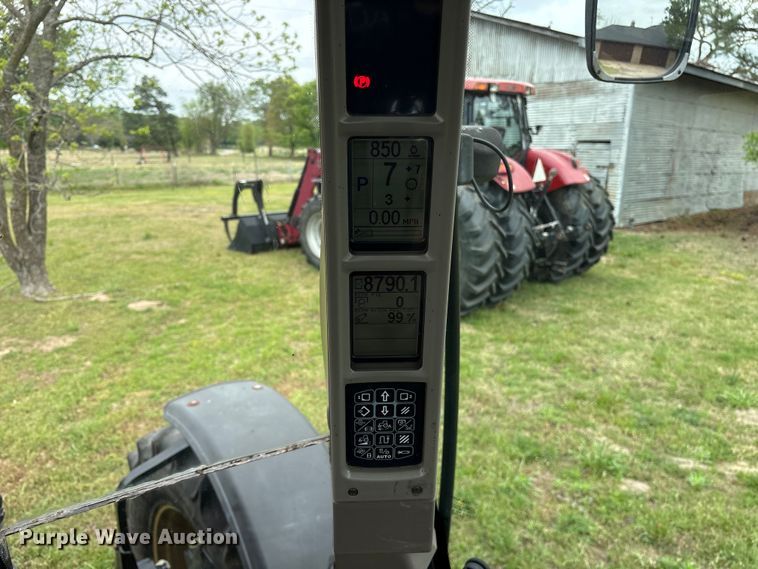 image for item ES8735 2014 Case 130 Puma MFWD tractor