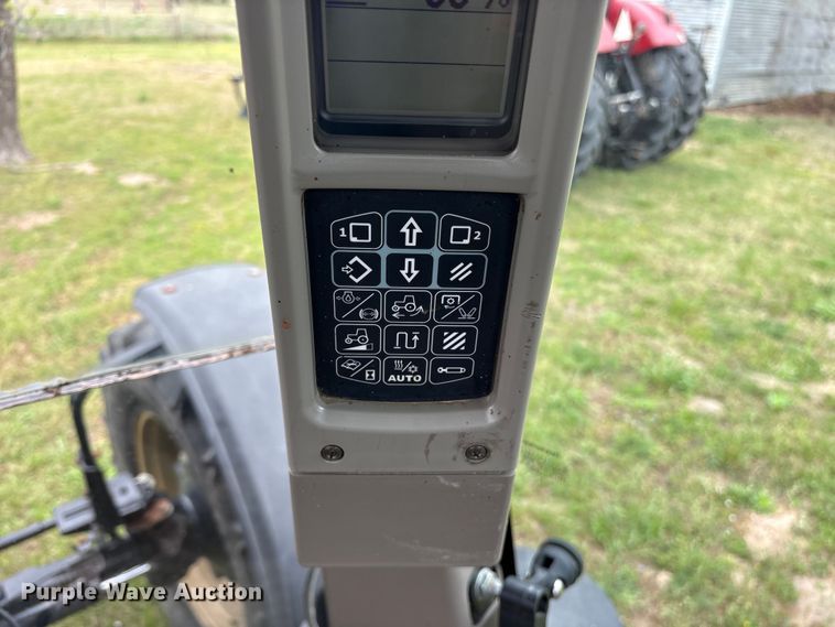 image for item ES8735 2014 Case 130 Puma MFWD tractor