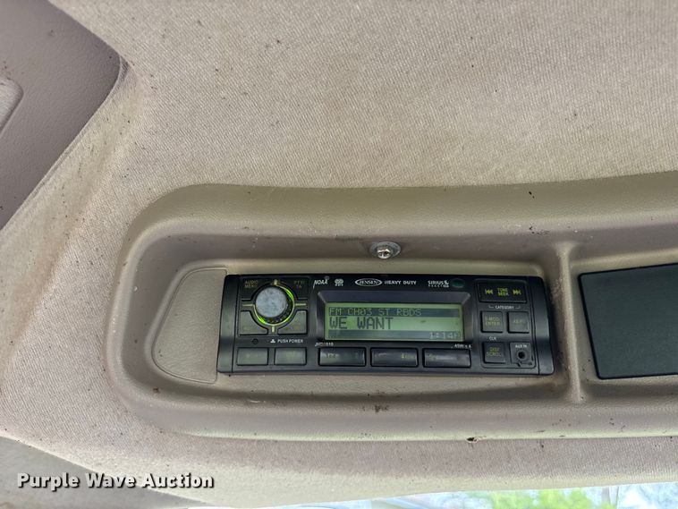 image for item ES8735 2014 Case 130 Puma MFWD tractor