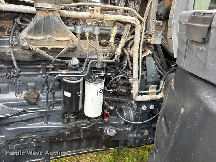 image for item ES8735 2014 Case 130 Puma MFWD tractor