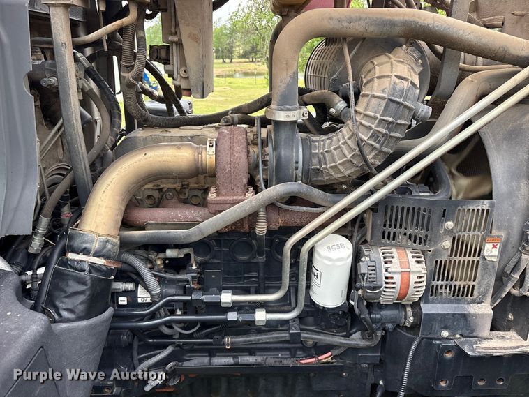 image for item ES8735 2014 Case 130 Puma MFWD tractor