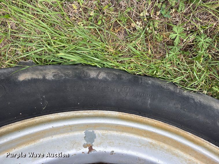 image for item ES8735 2014 Case 130 Puma MFWD tractor