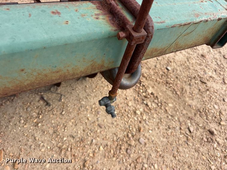 image for item ES8749 John Deere 724 mulch finisher