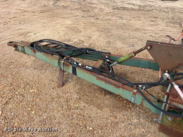 image for item ES8749 John Deere 724 mulch finisher