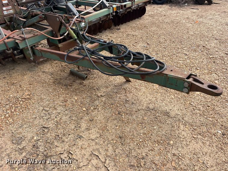 image for item ES8749 John Deere 724 mulch finisher