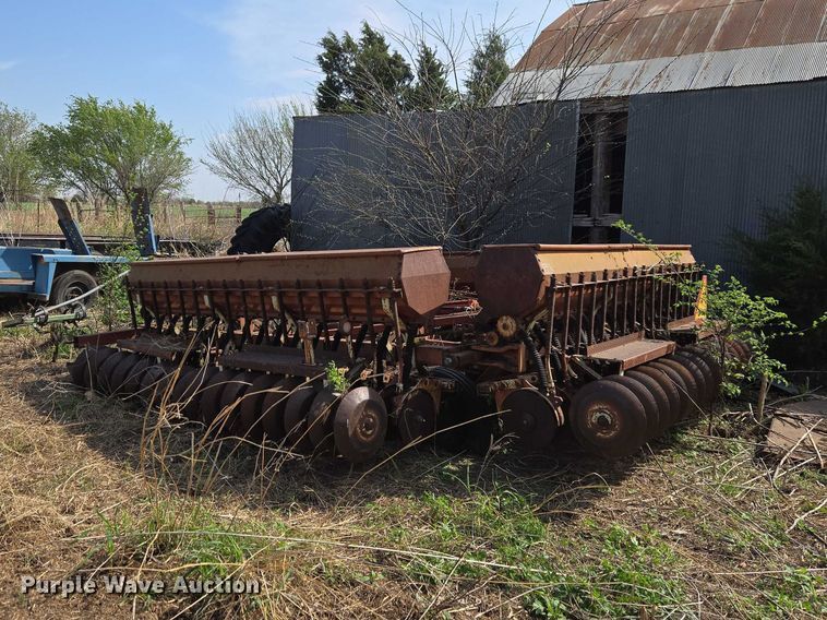 image for item ET1322 Crust Buster grain drill