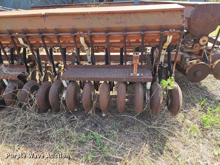 image for item ET1322 Crust Buster grain drill