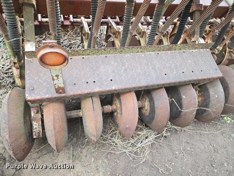image for item ET1322 Crust Buster grain drill