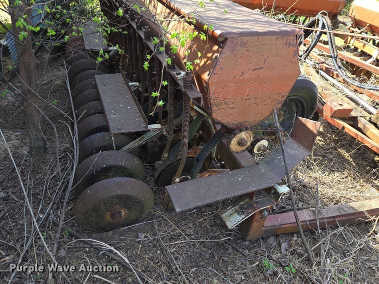 image for item ET1322 Crust Buster grain drill