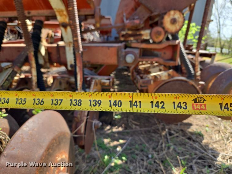 image for item ET1322 Crust Buster grain drill