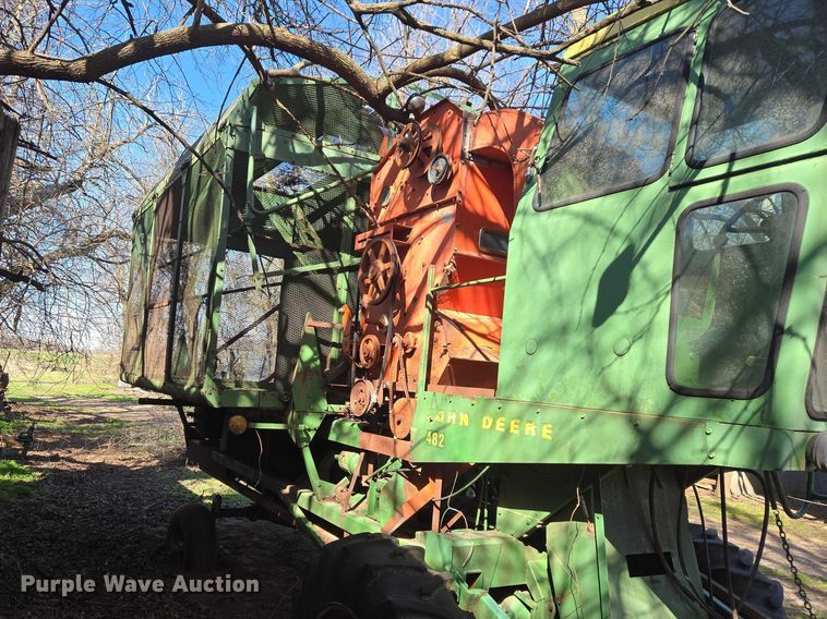 image for item ET1326 John Deere 482 cotton stripper