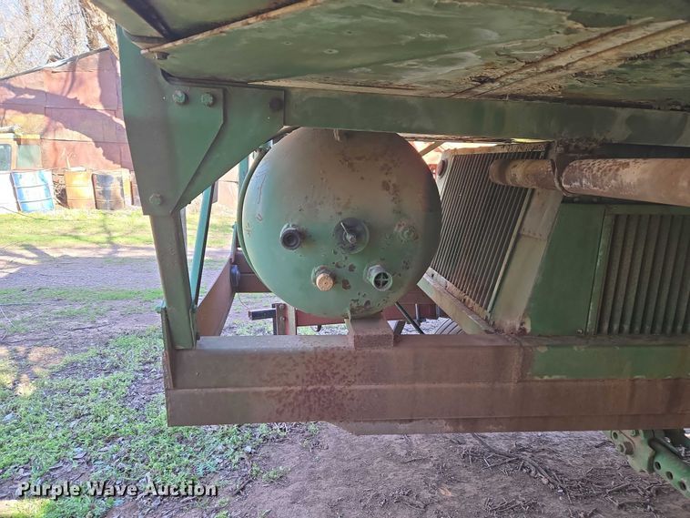 image for item ET1326 John Deere 482 cotton stripper