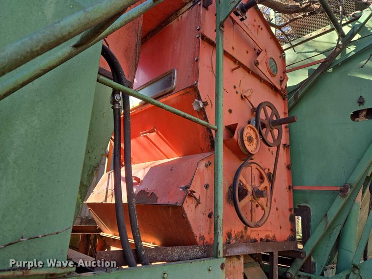 image for item ET1326 John Deere 482 cotton stripper