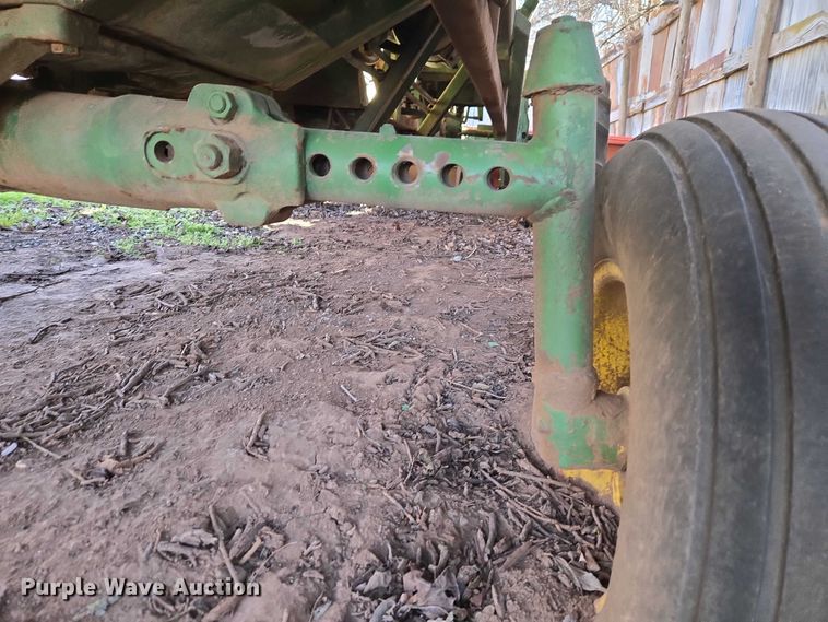 image for item ET1326 John Deere 482 cotton stripper