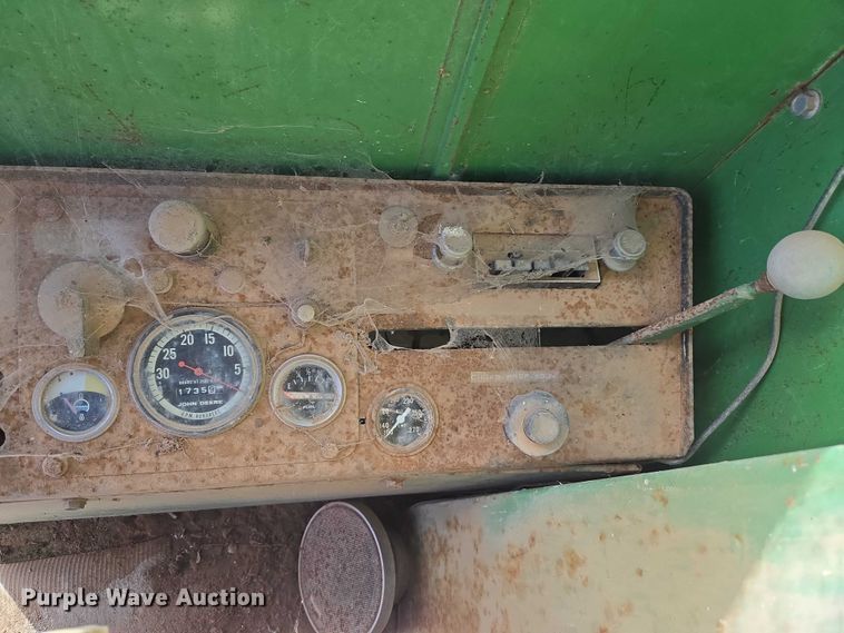 image for item ET1326 John Deere 482 cotton stripper