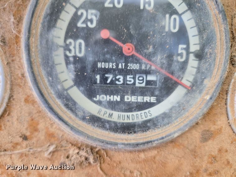 image for item ET1326 John Deere 482 cotton stripper