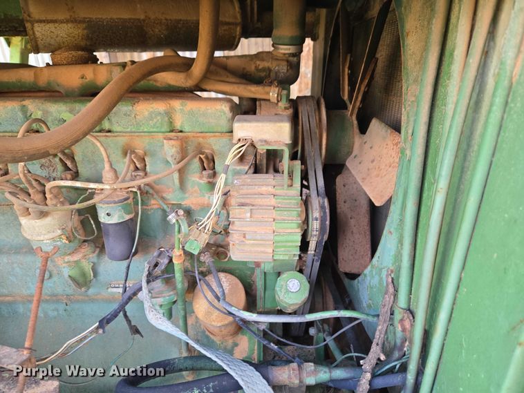 image for item ET1326 John Deere 482 cotton stripper