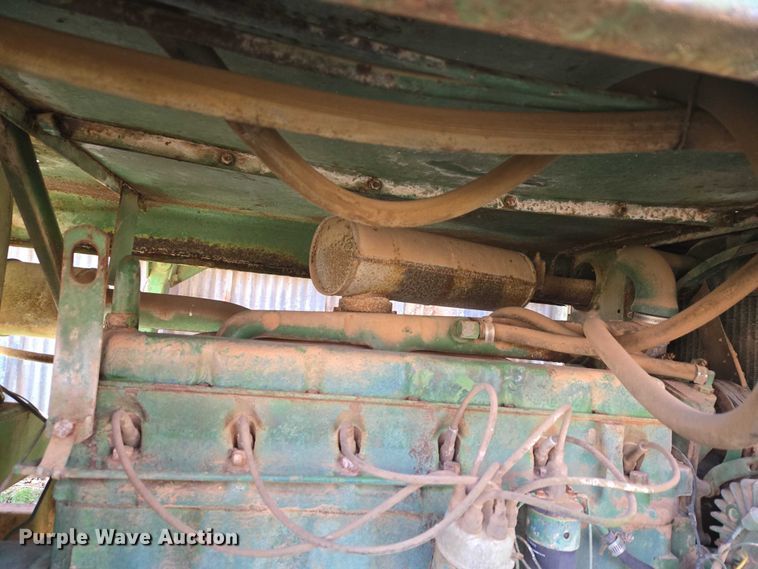 image for item ET1326 John Deere 482 cotton stripper