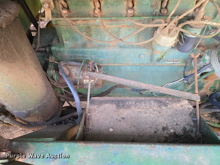 image for item ET1326 John Deere 482 cotton stripper