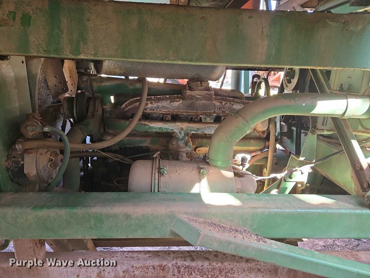 image for item ET1326 John Deere 482 cotton stripper