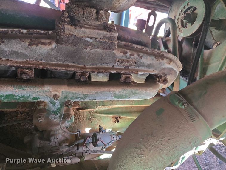 image for item ET1326 John Deere 482 cotton stripper