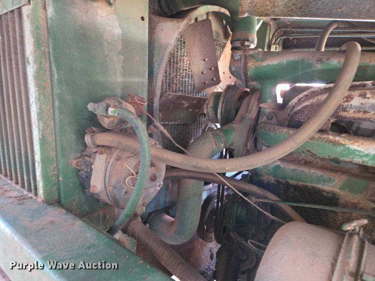 image for item ET1326 John Deere 482 cotton stripper