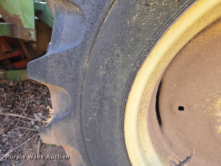 image for item ET1326 John Deere 482 cotton stripper